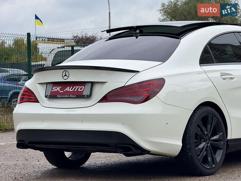 Седан Mercedes-Benz CLA-Class 2016 в Киеве