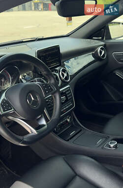 Седан Mercedes-Benz CLA-Class 2013 в 