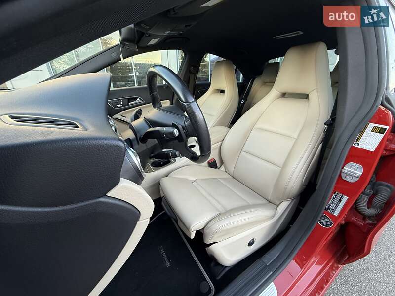 Седан Mercedes-Benz CLA-Class 2018 в Києві