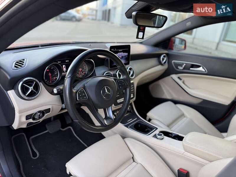 Седан Mercedes-Benz CLA-Class 2018 в Києві
