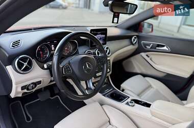 Седан Mercedes-Benz CLA-Class 2018 в 