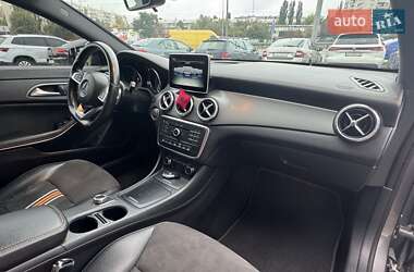 Седан Mercedes-Benz CLA-Class 2015 в 