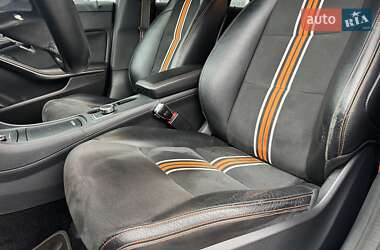 Седан Mercedes-Benz CLA-Class 2015 в 