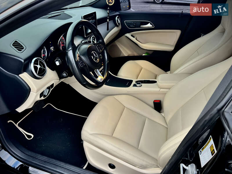 Седан Mercedes-Benz CLA-Class 2015 в Киеве