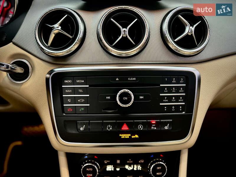 Седан Mercedes-Benz CLA-Class 2015 в Киеве