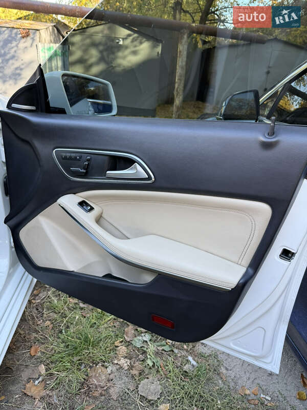 Седан Mercedes-Benz CLA-Class 2013 в Запоріжжі фото 17 Седан Mercedes-Benz CLA-Class 2013 в Запоріжжі