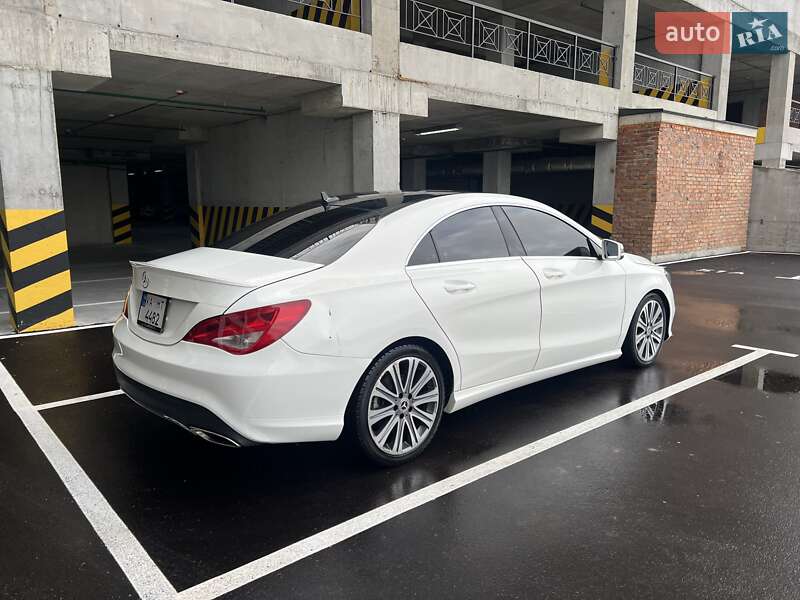 Седан Mercedes-Benz CLA-Class 2018 в Києві