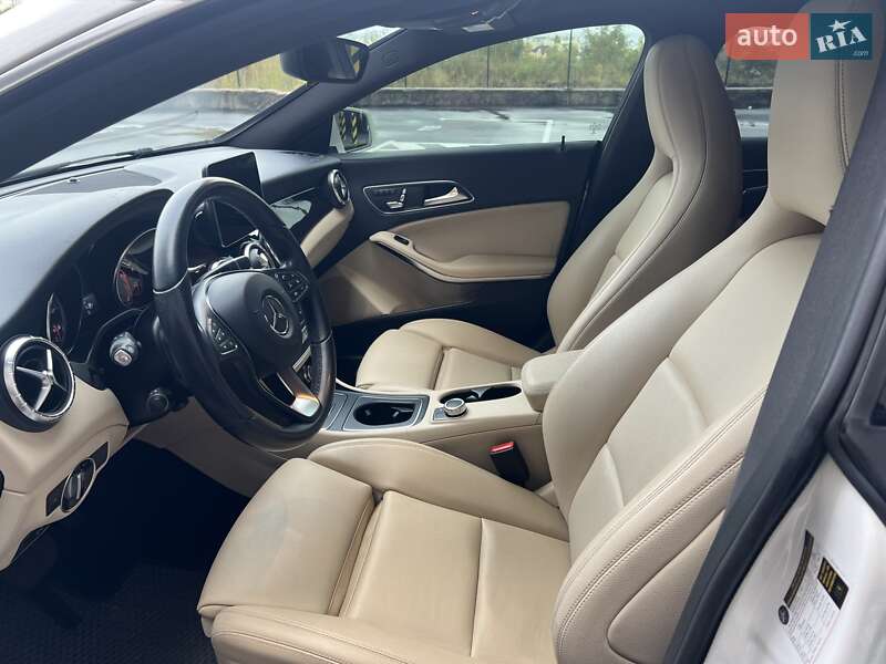 Седан Mercedes-Benz CLA-Class 2018 в Києві