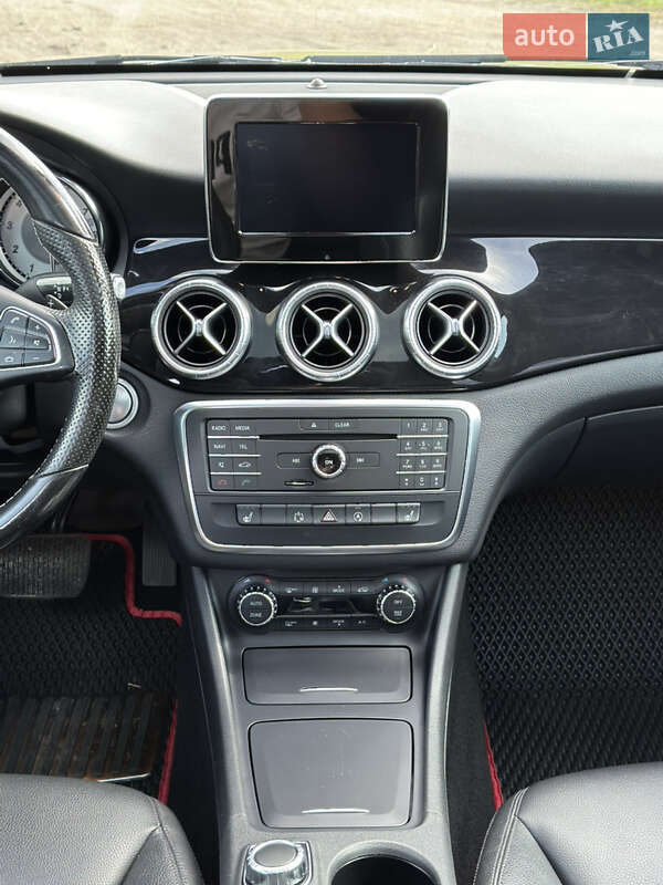 Седан Mercedes-Benz CLA-Class 2015 в Ровно