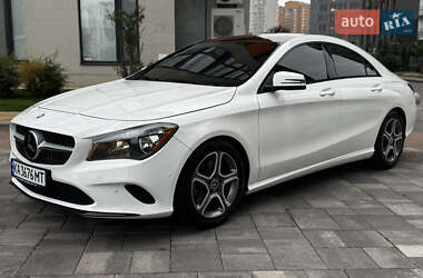 Седан Mercedes-Benz CLA-Class 2018 в Киеве