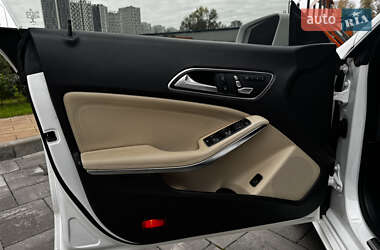 Седан Mercedes-Benz CLA-Class 2018 в  фото 8 Седан Mercedes-Benz CLA-Class 2018 в