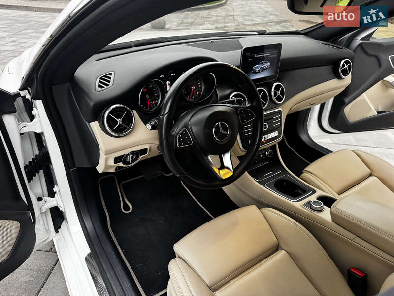 Седан Mercedes-Benz CLA-Class 2018 в Киеве