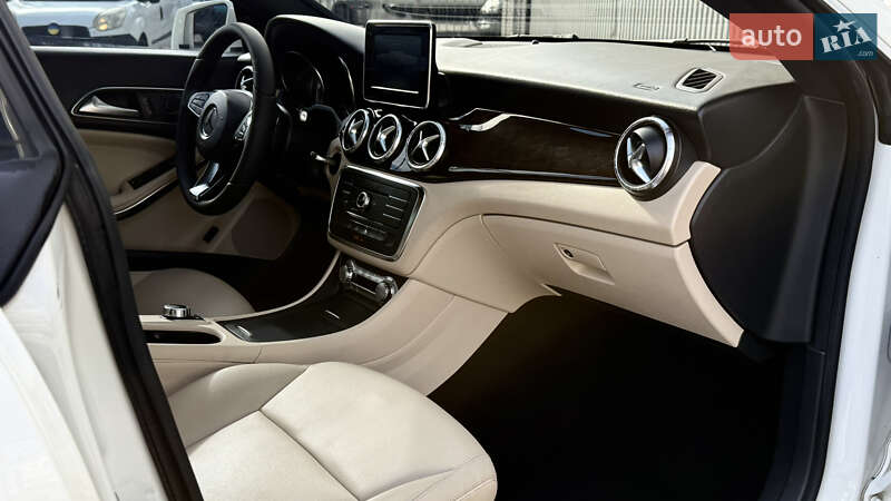 Седан Mercedes-Benz CLA-Class 2015 в Запорожье фото 31 Седан Mercedes-Benz CLA-Class 2015 в Запорожье