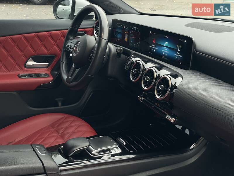 Седан Mercedes-Benz CLA-Class 2019 в Києві фото 23 Седан Mercedes-Benz CLA-Class 2019 в Києві