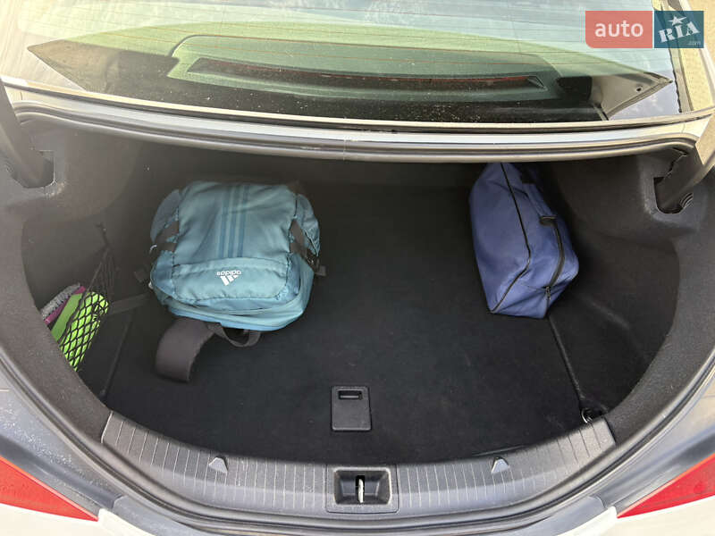 Седан Mercedes-Benz CLA-Class 2014 в Києві фото 21 Седан Mercedes-Benz CLA-Class 2014 в Києві