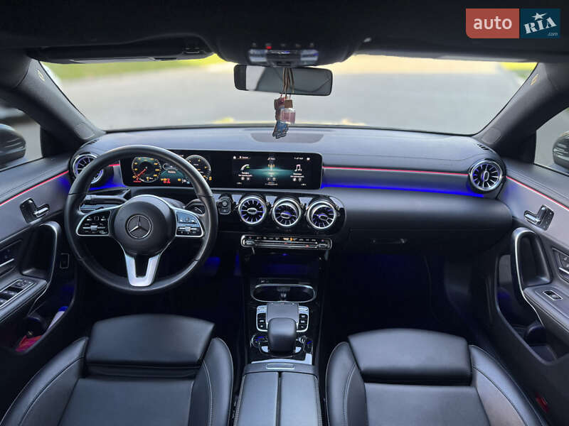 Седан Mercedes-Benz CLA-Class 2019 в Черновцах
