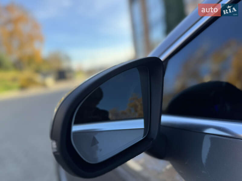 Седан Mercedes-Benz CLA-Class 2019 в Черновцах