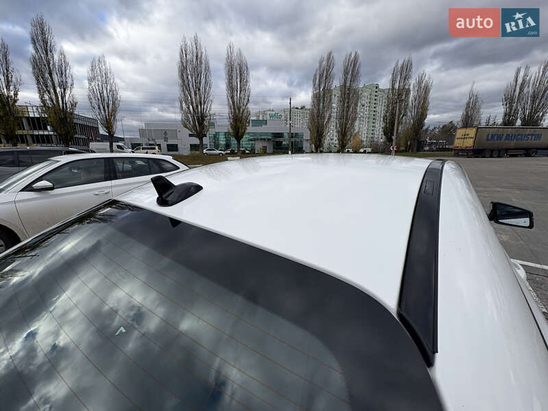 Седан Mercedes-Benz CLA-Class 2018 в Києві фото 22 Седан Mercedes-Benz CLA-Class 2018 в Києві