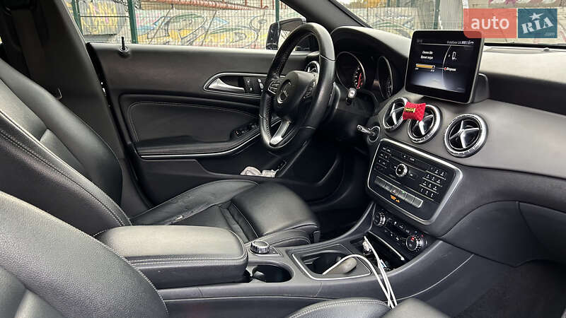 Седан Mercedes-Benz CLA-Class 2016 в Киеве фото 33 Седан Mercedes-Benz CLA-Class 2016 в Киеве