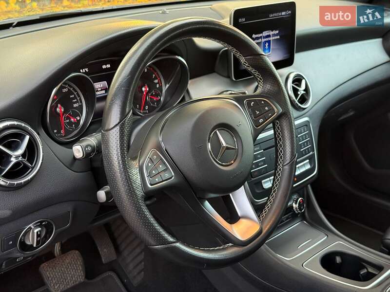 Седан Mercedes-Benz CLA-Class 2018 в Києві