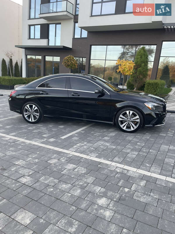 Седан Mercedes-Benz CLA-Class 2017 в Ужгороде