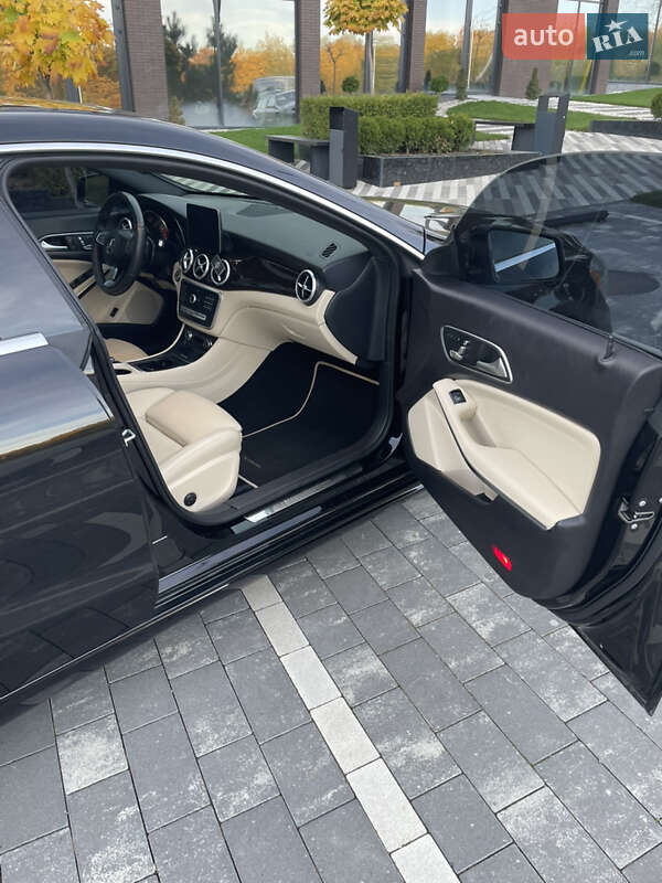 Седан Mercedes-Benz CLA-Class 2017 в Ужгороде