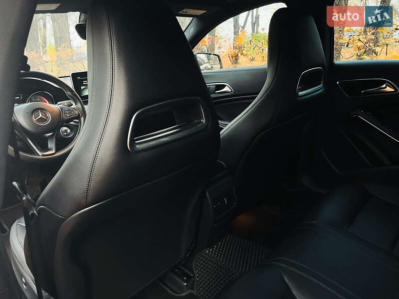 Седан Mercedes-Benz CLA-Class 2015 в Киеве фото 20 Седан Mercedes-Benz CLA-Class 2015 в Киеве