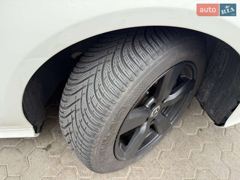 Универсал Mercedes-Benz CLA-Class 2017 в Киеве фото 16 Универсал Mercedes-Benz CLA-Class 2017 в Киеве