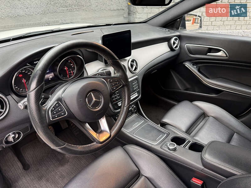 Универсал Mercedes-Benz CLA-Class 2017 в Киеве фото 21 Универсал Mercedes-Benz CLA-Class 2017 в Киеве