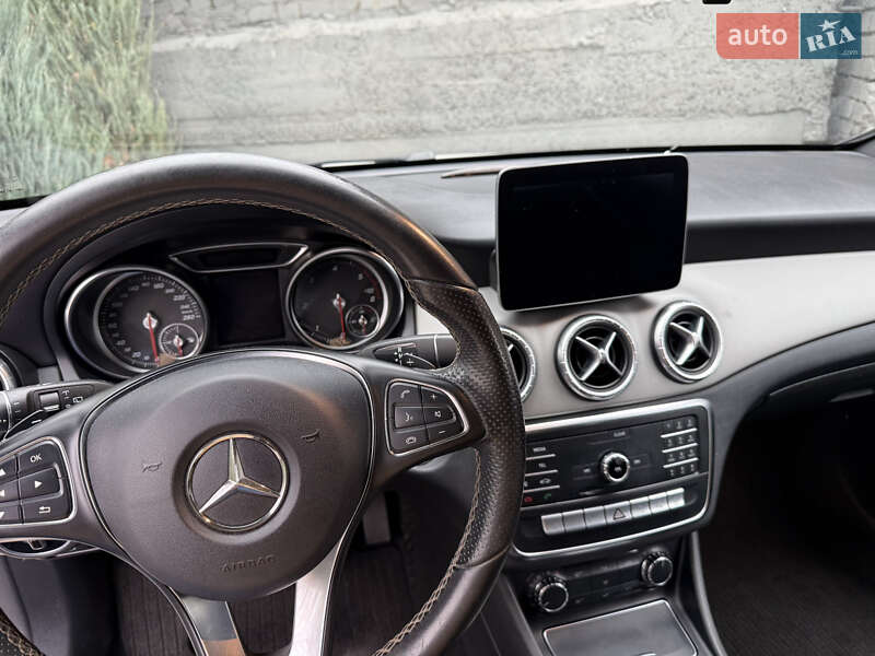 Универсал Mercedes-Benz CLA-Class 2017 в Киеве фото 23 Универсал Mercedes-Benz CLA-Class 2017 в Киеве