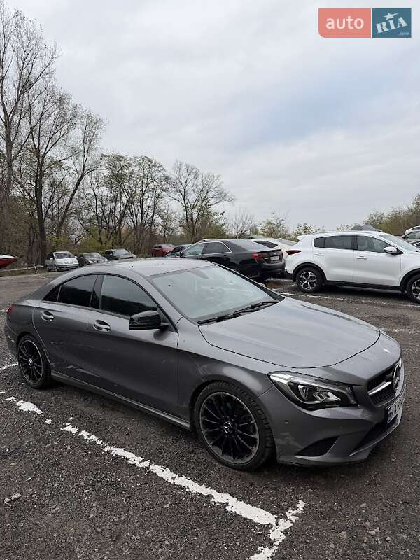Седан Mercedes-Benz CLA-Class 2014 в Киеве фото 16 Седан Mercedes-Benz CLA-Class 2014 в Киеве