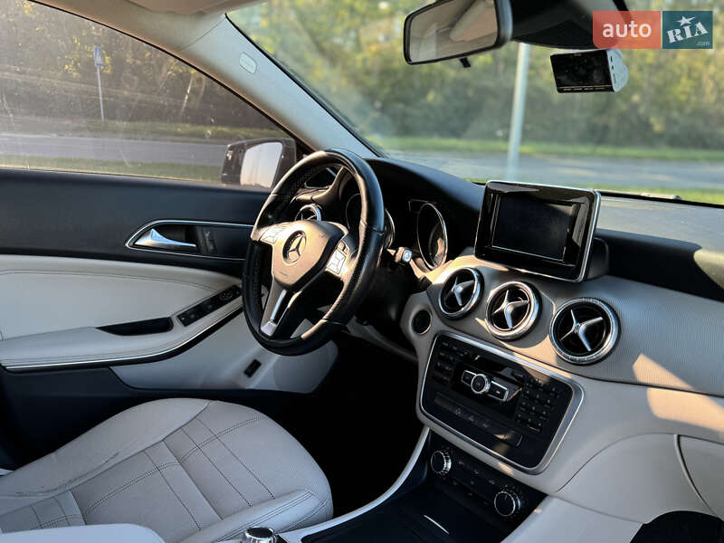 Седан Mercedes-Benz CLA-Class 2014 в Львове