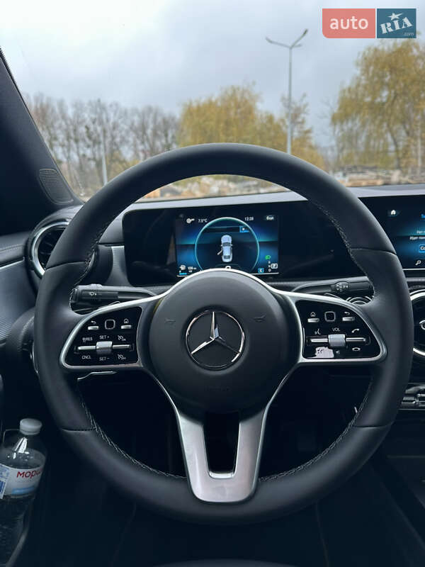 Седан Mercedes-Benz CLA-Class 2019 в Киеве фото 22 Седан Mercedes-Benz CLA-Class 2019 в Киеве