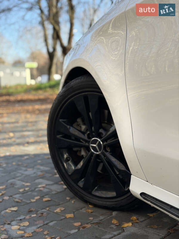 Седан Mercedes-Benz CLA-Class 2015 в Тернополі