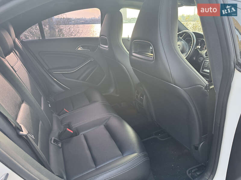 Седан Mercedes-Benz CLA-Class 2018 в Киеве фото 35 Седан Mercedes-Benz CLA-Class 2018 в Киеве