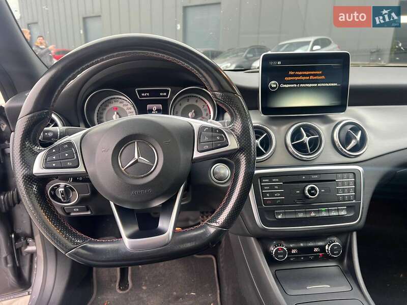 Седан Mercedes-Benz CLA-Class 2016 в Львові