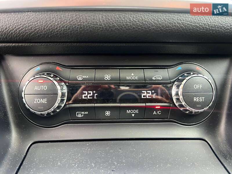 Седан Mercedes-Benz CLA-Class 2016 в Львові