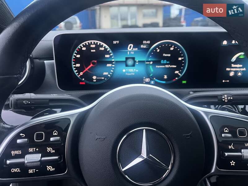 Седан Mercedes-Benz CLA-Class 2019 в Харькове