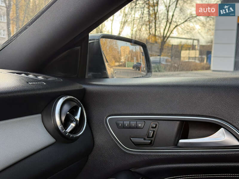 Седан Mercedes-Benz CLA-Class 2014 в Дніпрі