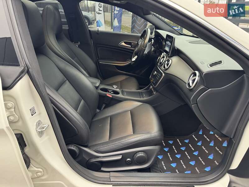 Седан Mercedes-Benz CLA-Class 2015 в Рівному