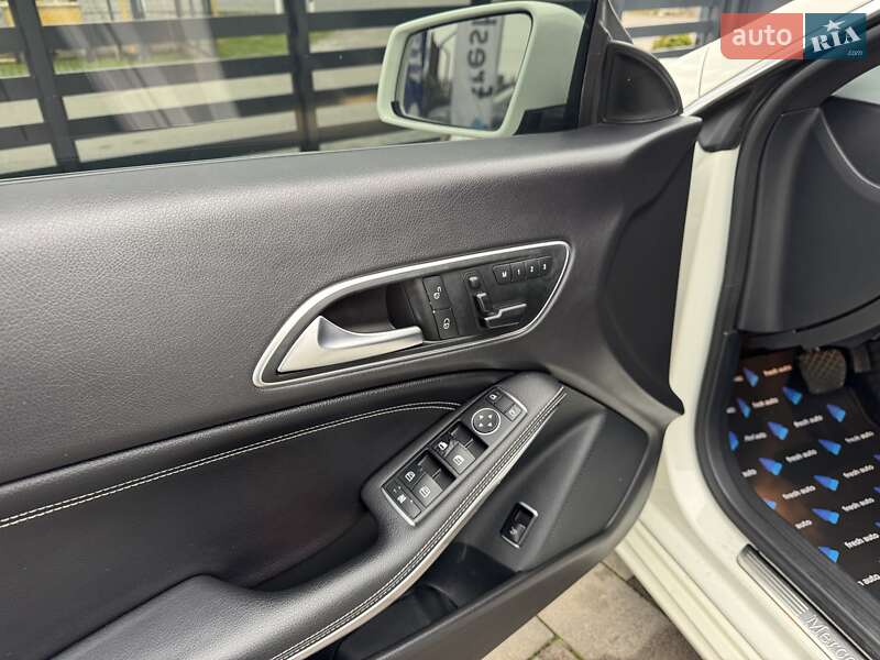 Седан Mercedes-Benz CLA-Class 2015 в Рівному