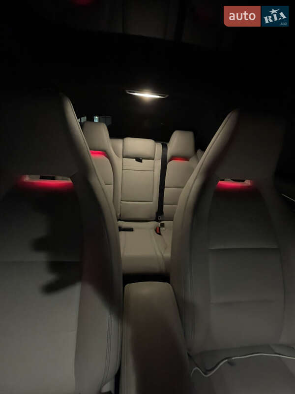 Седан Mercedes-Benz CLA-Class 2016 в Тернополе фото 60 Седан Mercedes-Benz CLA-Class 2016 в Тернополе