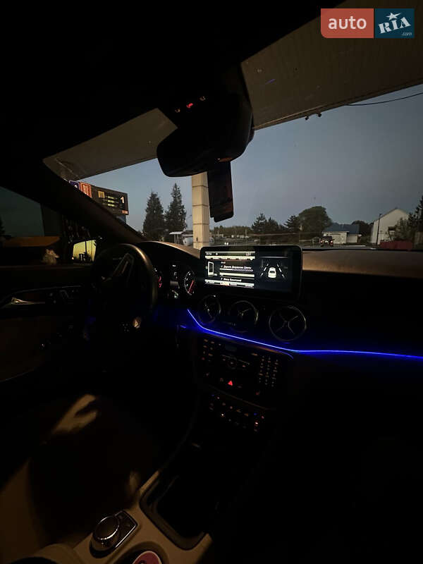 Седан Mercedes-Benz CLA-Class 2013 в Львове