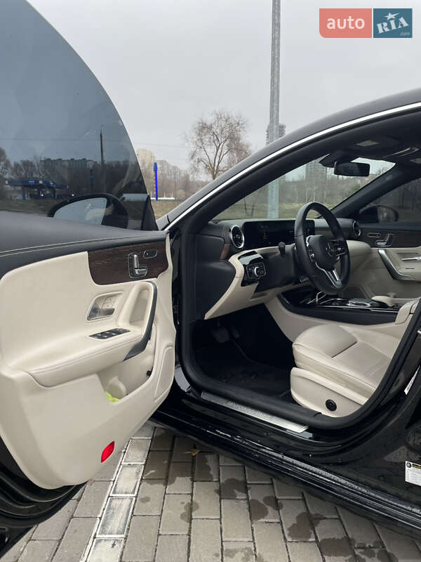 Седан Mercedes-Benz CLA-Class 2019 в Запорожье