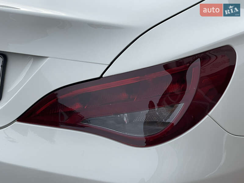 Седан Mercedes-Benz CLA-Class 2015 в Стрию