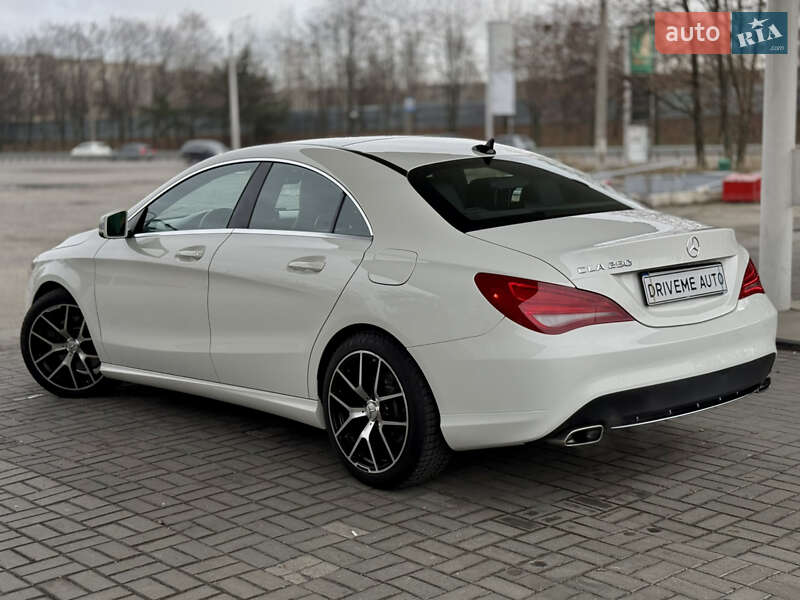 Седан Mercedes-Benz CLA-Class 2013 в Днепре