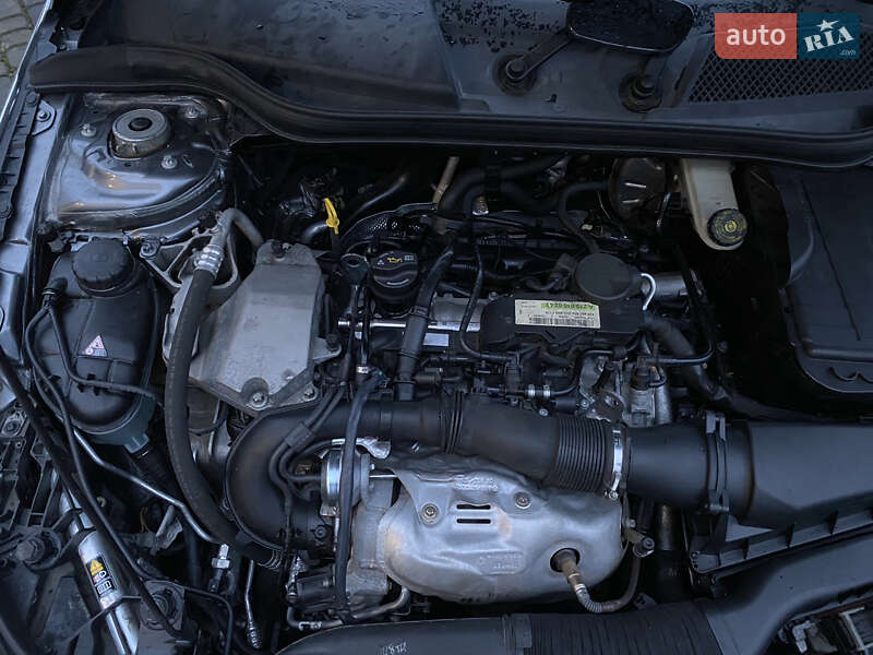 Седан Mercedes-Benz CLA-Class 2013 в Черновцах