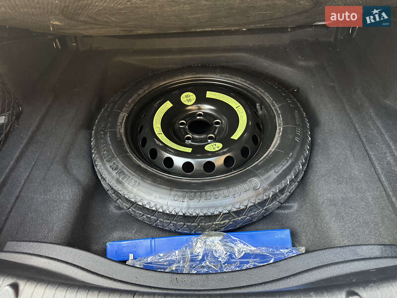 Седан Mercedes-Benz CLA-Class 2014 в Ужгороде