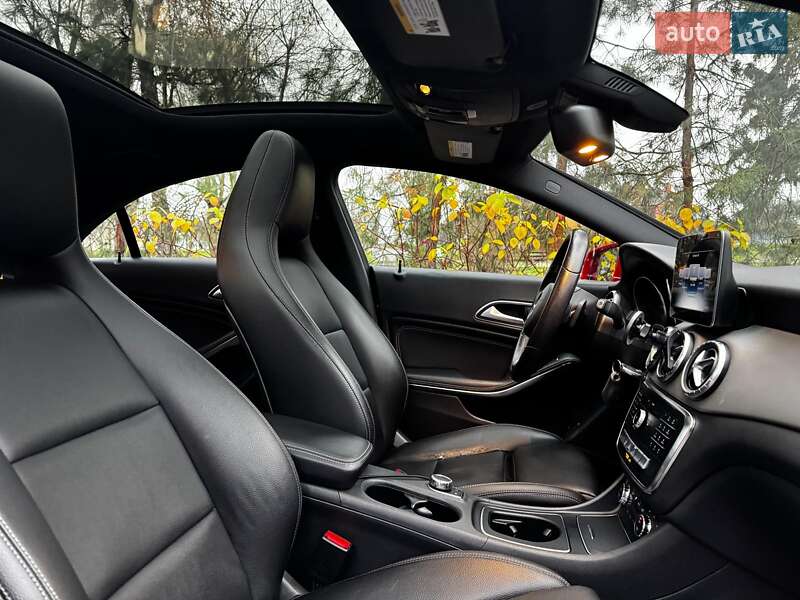 Седан Mercedes-Benz CLA-Class 2018 в Киеве