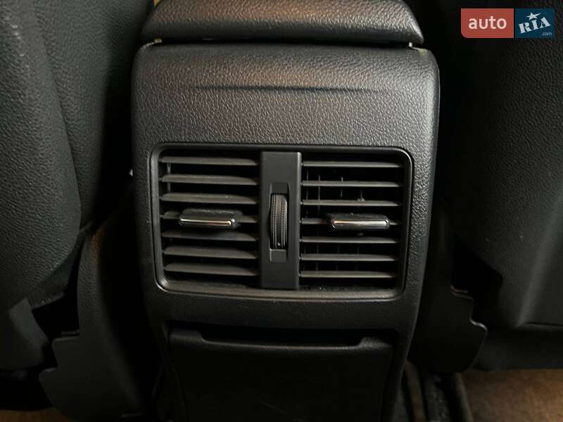 Седан Mercedes-Benz CLA-Class 2015 в Киеве